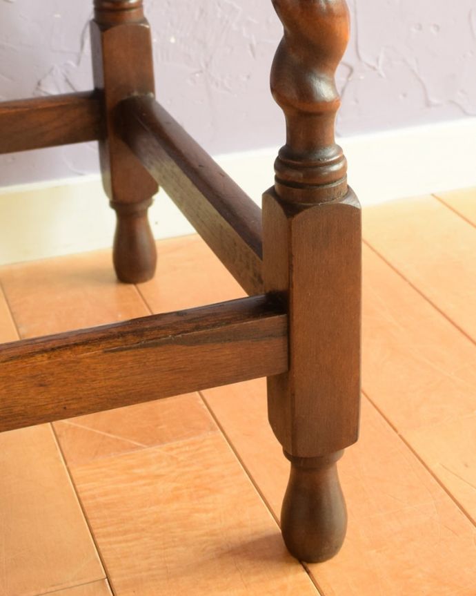 アンティーク家具の脚
