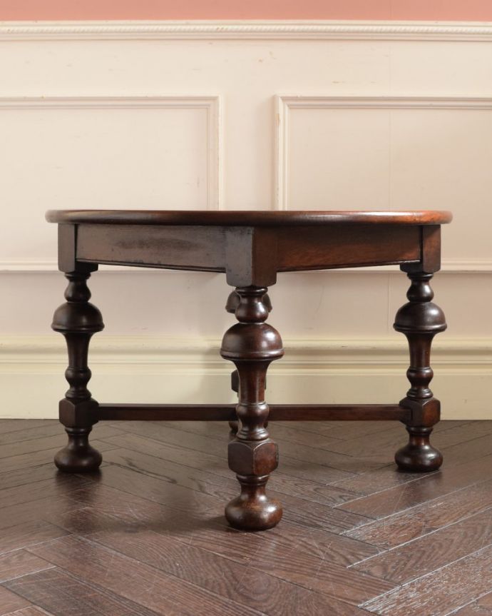 アンティークのテーブル　アンティーク家具　オケージョナルテーブル　クルッと回転。(j-2720-f)