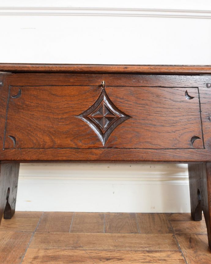 ブランケットボックス・収納ボックス　アンティーク家具　コファー　装飾(j-2725-f)