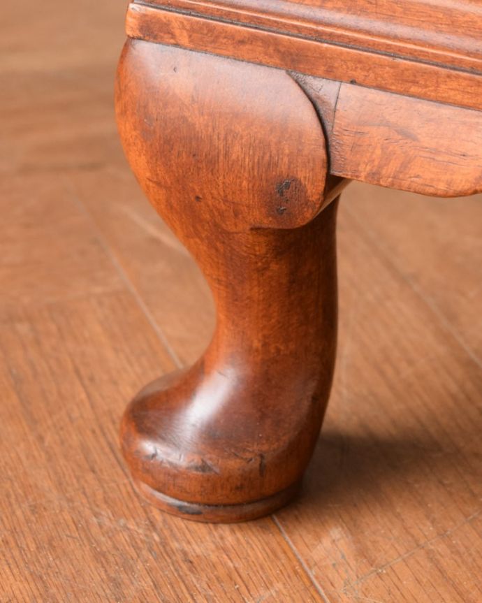 アンティーク家具の脚