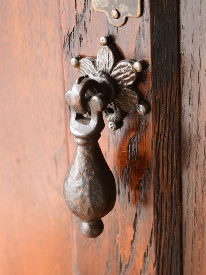 アンティーク家具の取っ手
