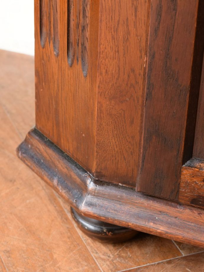 アンティーク家具の脚