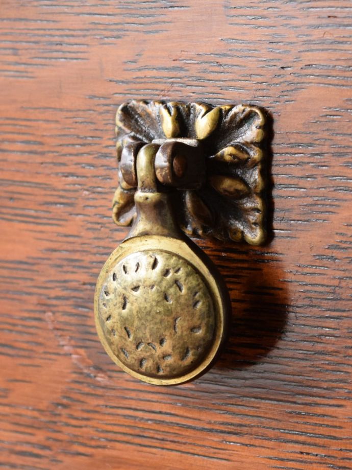 アンティーク家具の取っ手