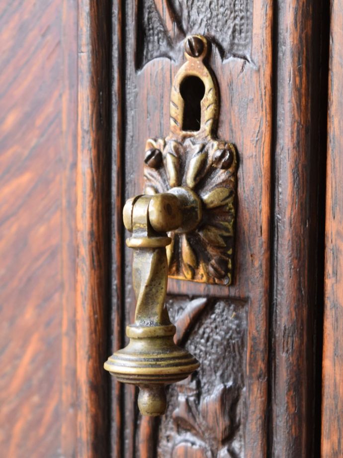 アンティーク家具の取っ手