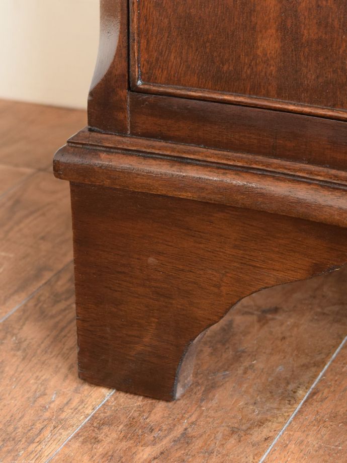 アンティーク家具の脚