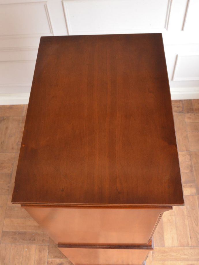 カップボードチェストの形