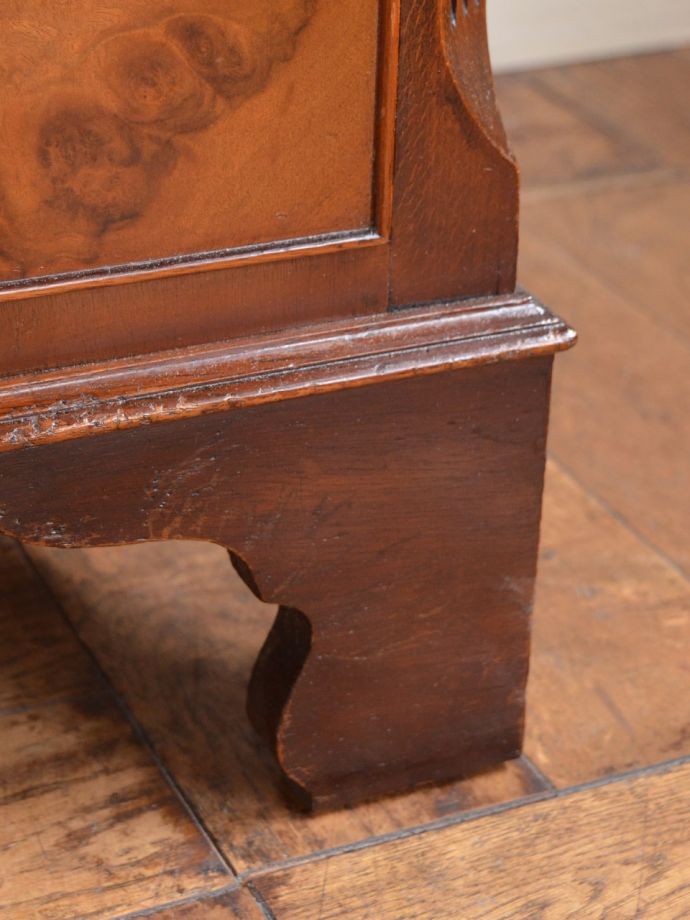 アンティーク家具の脚