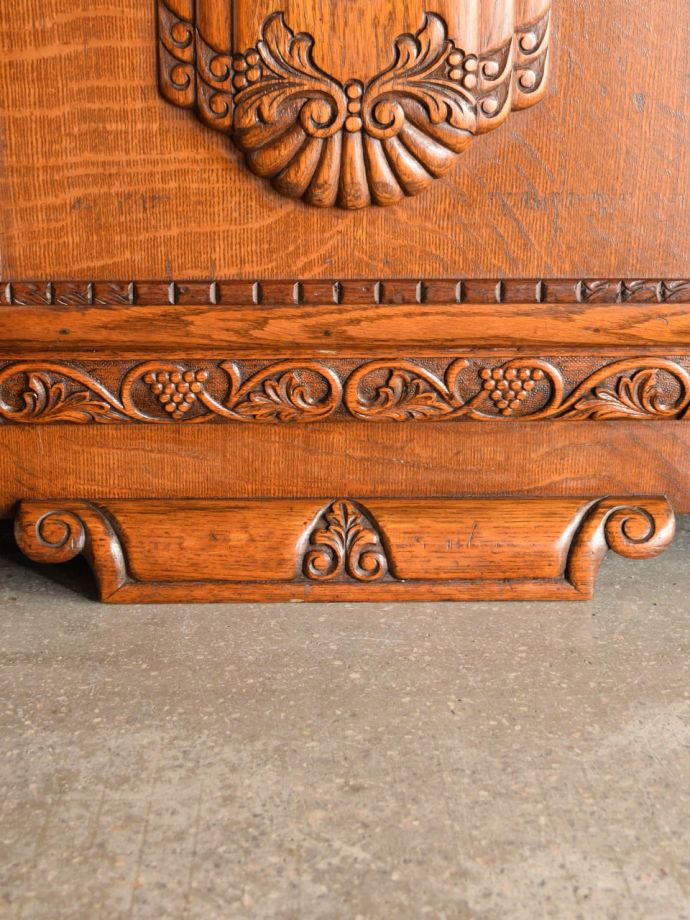 サイドボードの装飾