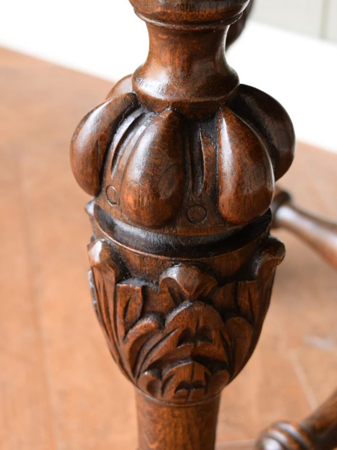 英国アンティークの装飾