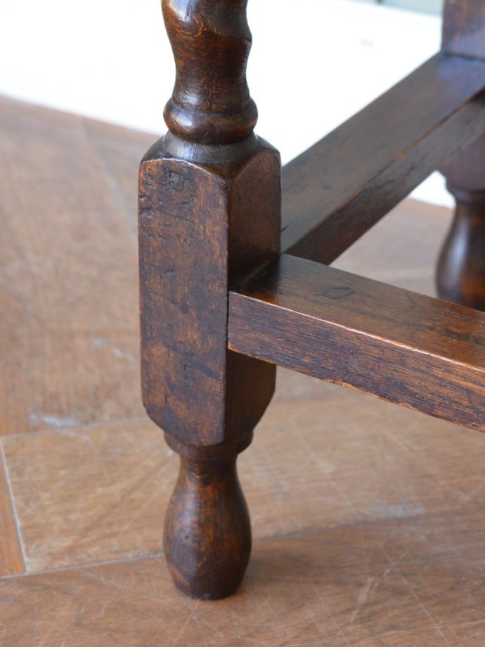 アンティーク家具の脚