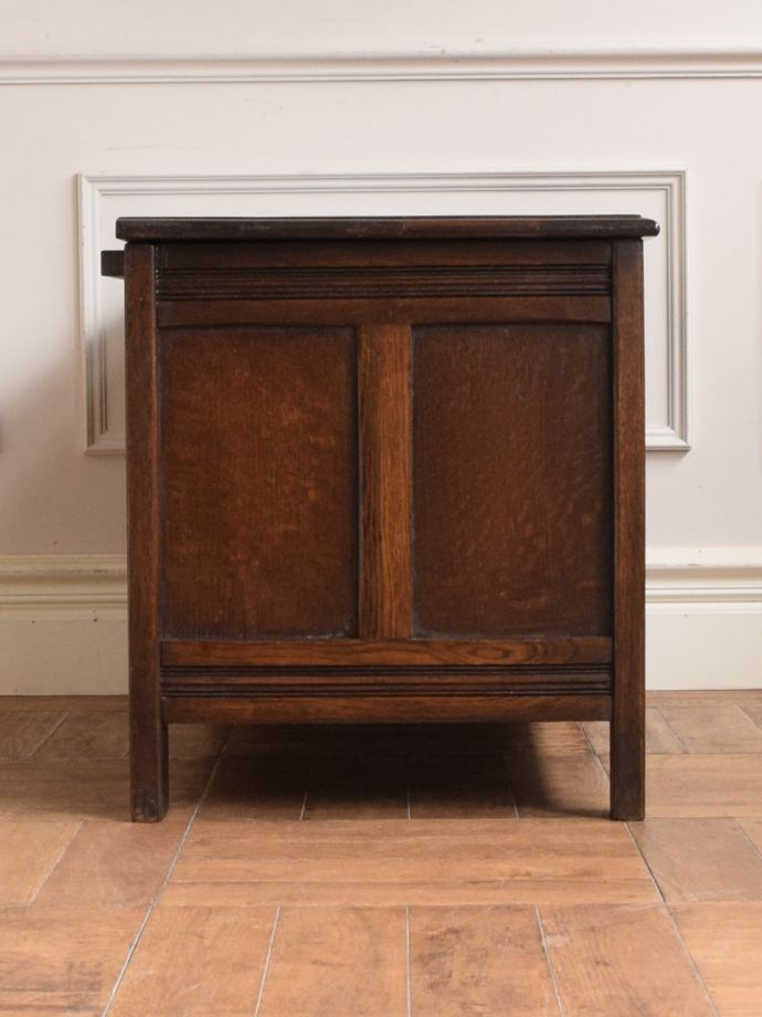 ブランケットボックス・収納ボックス　アンティーク家具　コファー　横から見てもキレイですもちろん、横顔だってキレイ！どこから見ても絵になります。(j-2741-f)