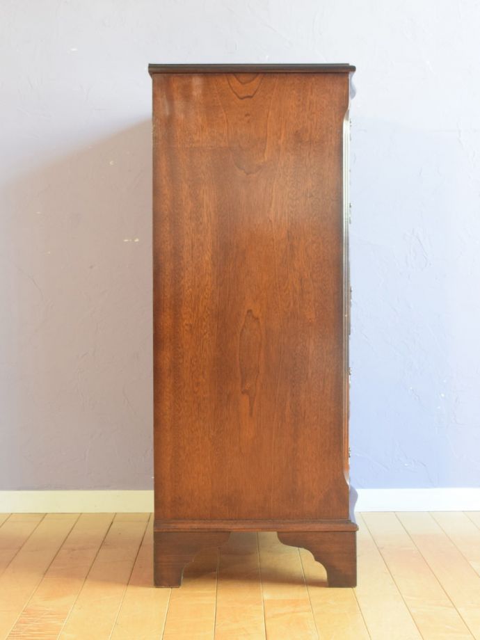 チェストの側面