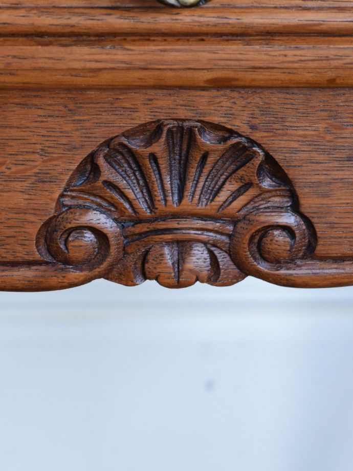 フランスの家具らしい装飾