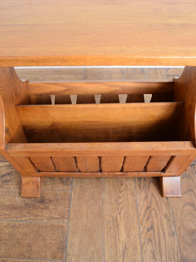 マガジンラックの天板