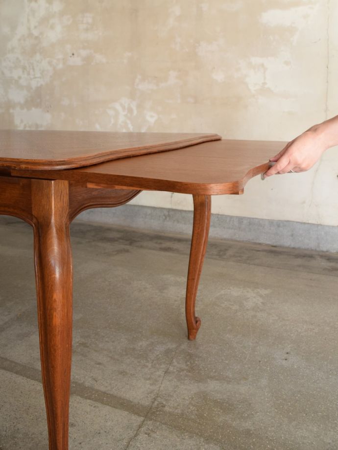 伸長式テーブルのサイズ変更方法