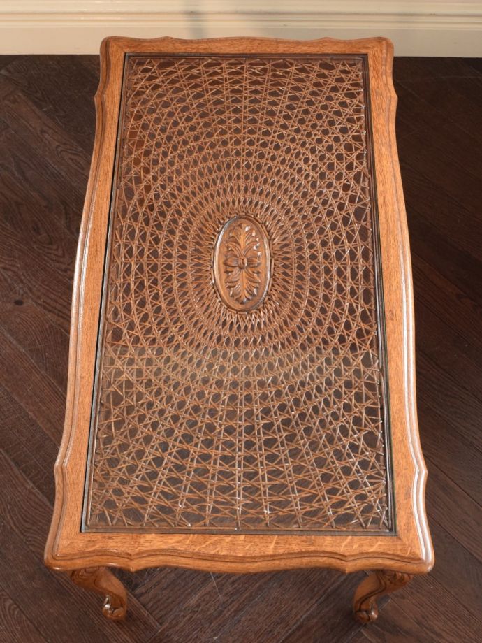 アンティークコーヒーテーブルの天板