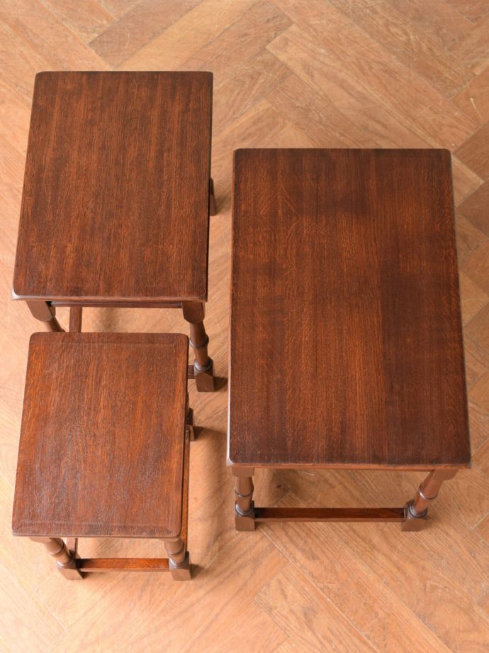 アンティークのテーブルの天板