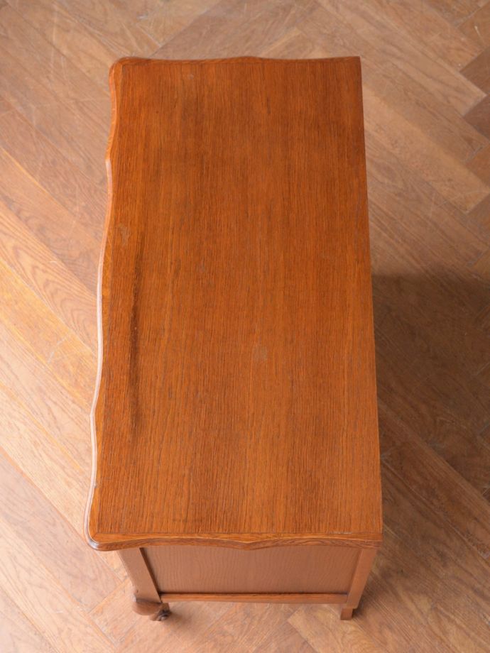 フランスのチェストの天板