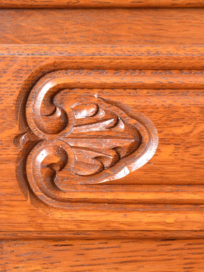 チェストの装飾