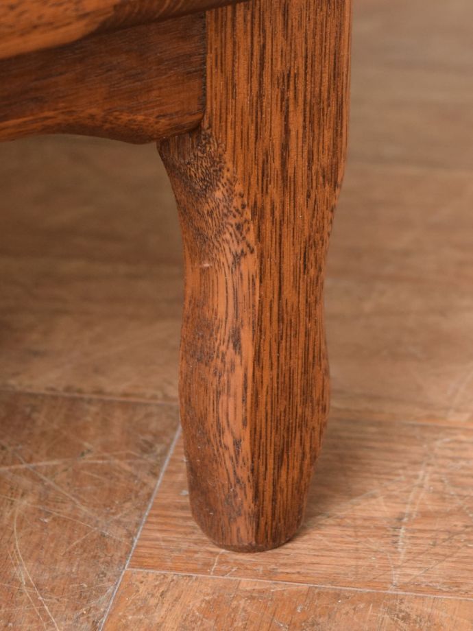 アンティーク家具の脚