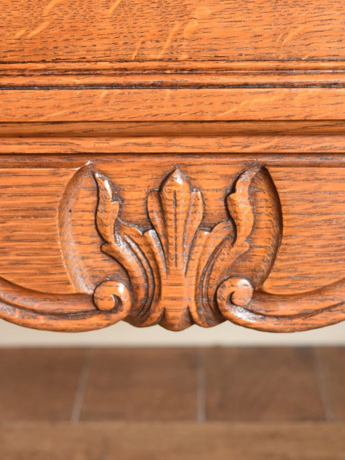 フランスアンティークらしい装飾