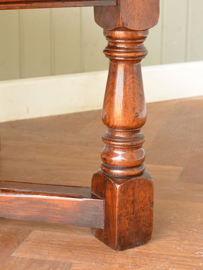 アンティーク家具の脚