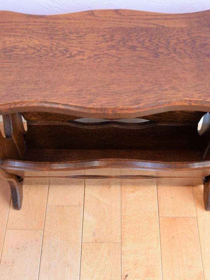 マガジンラックの天板