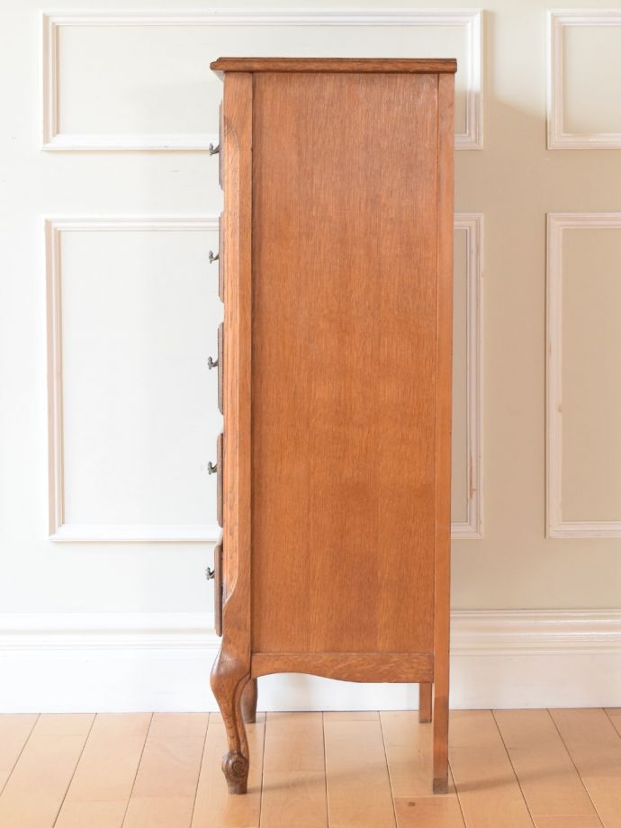 アンティークチェストの側面