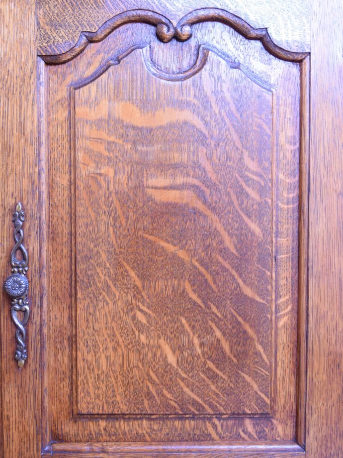 サイドボードの装飾