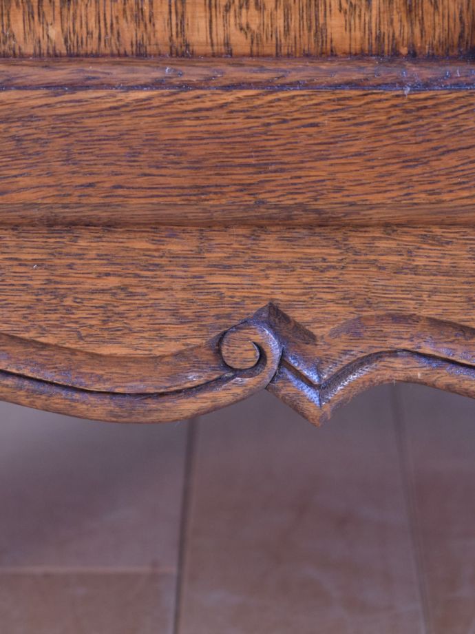 アンティークらしい彫