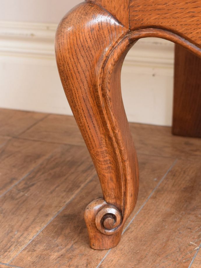 アンティーク家具の脚