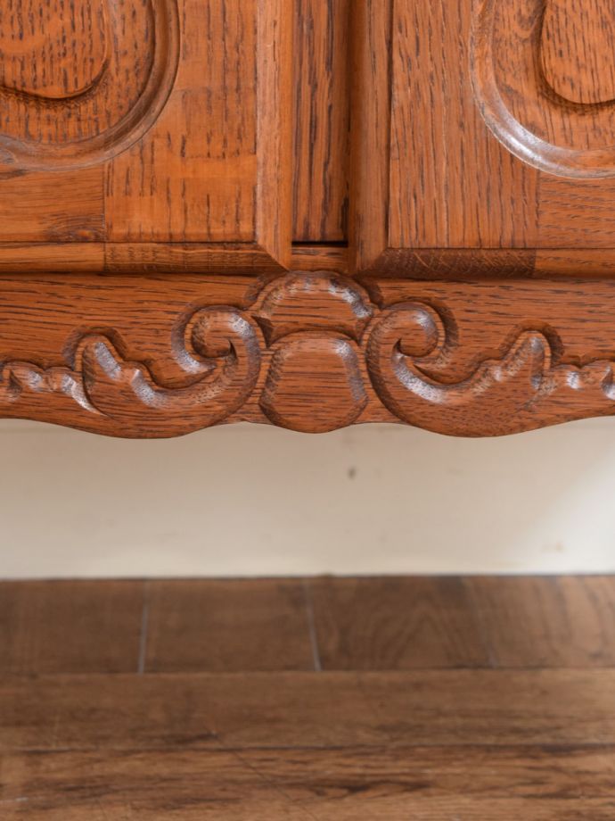 サイドボードの装飾