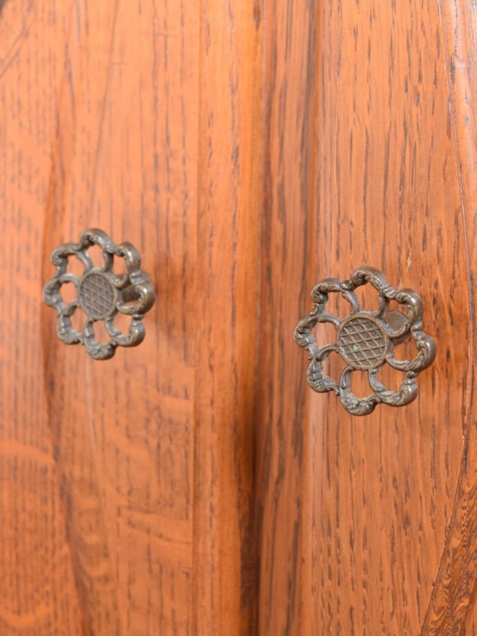 アンティーク家具の取っ手