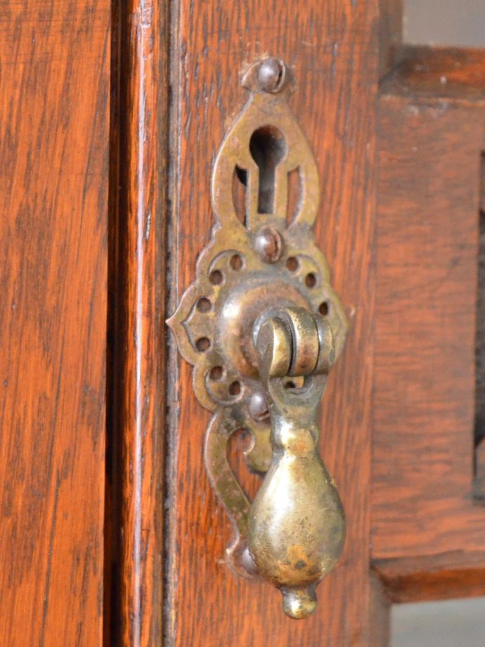 アンティーク家具の取っ手