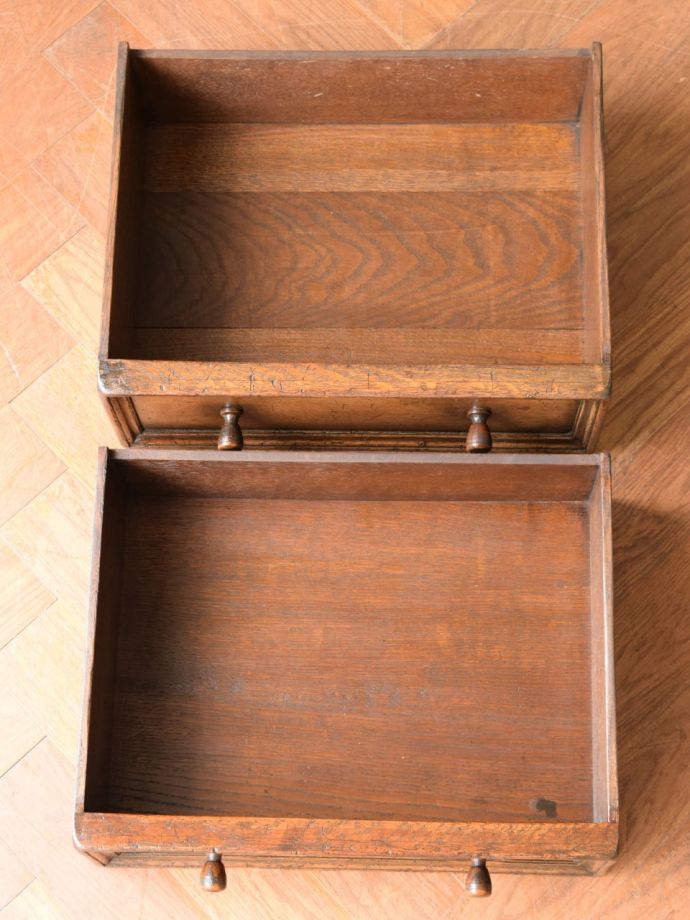 サイドボードの引き出し