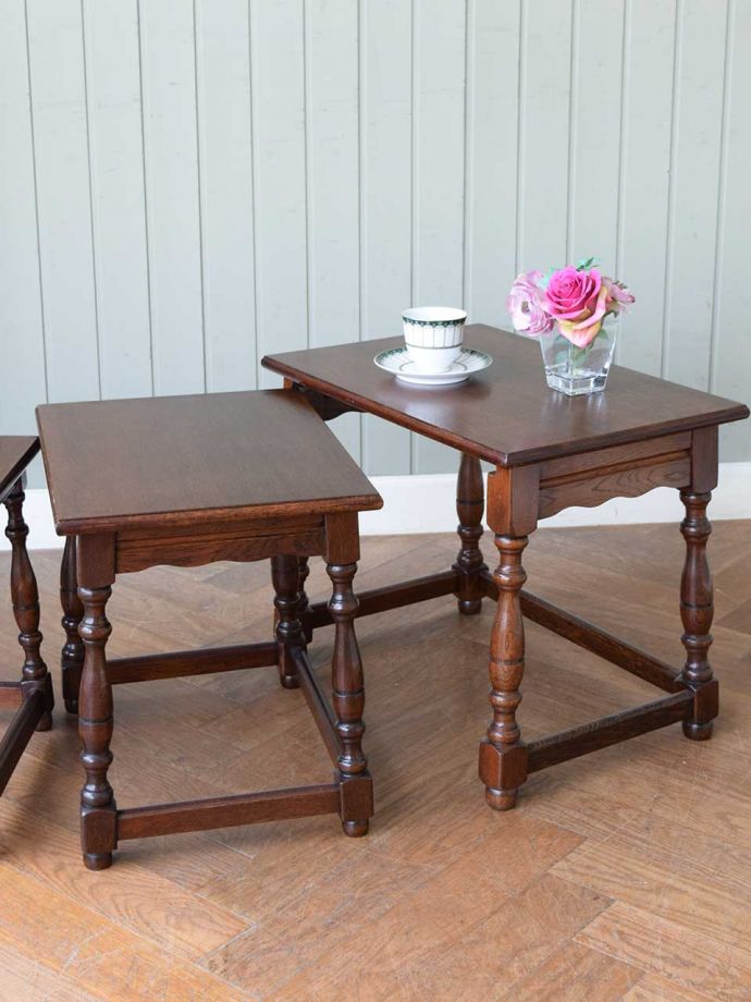 おしゃれなネストテーブル