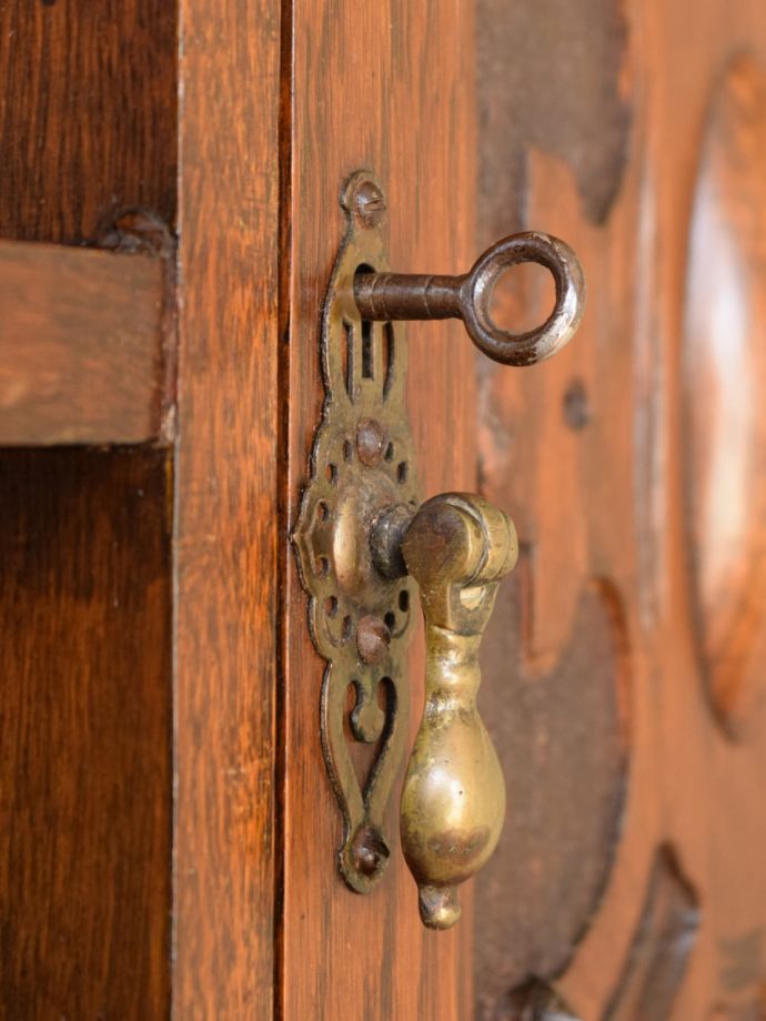 鍵もアンティークです