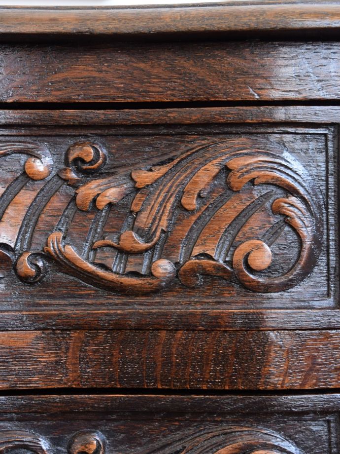 チェストの装飾