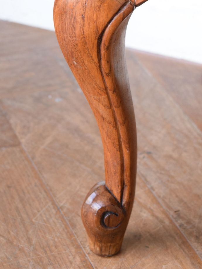 アンティーク家具の脚