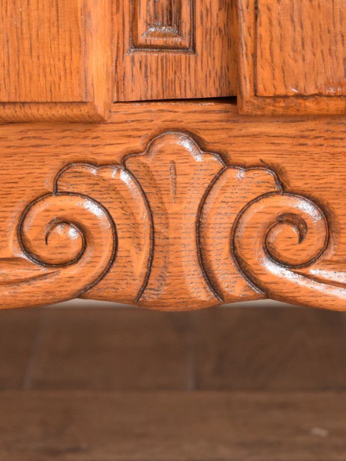 サイドボードの装飾