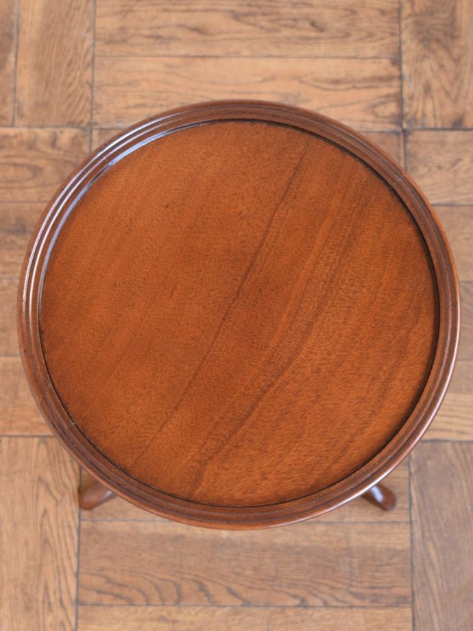 アンティークのテーブルの天板