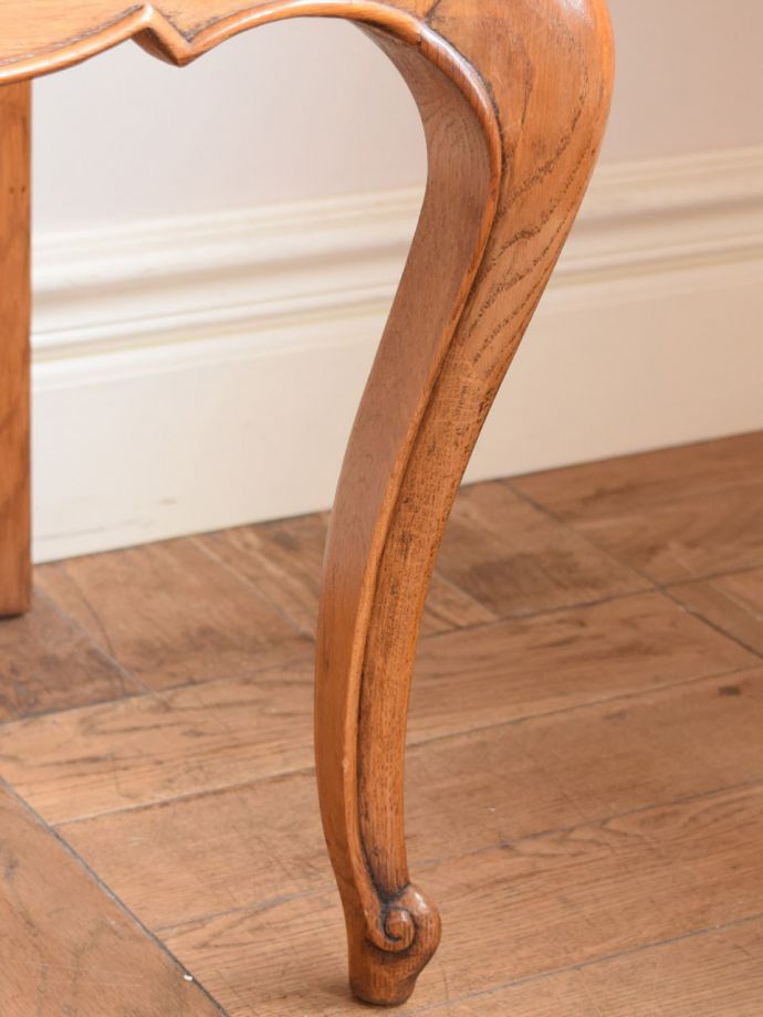 アンティーク家具の脚