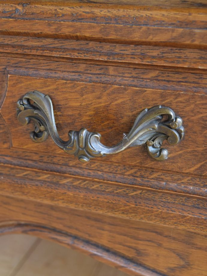 アンティーク家具の取っ手