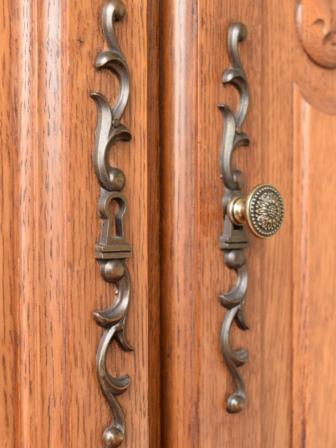 アンティーク家具の取っ手