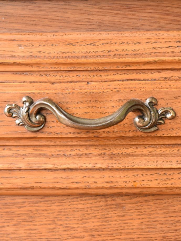 アンティーク家具の取っ手