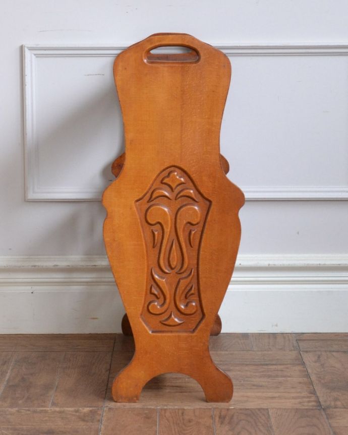 マガジンラックの側面