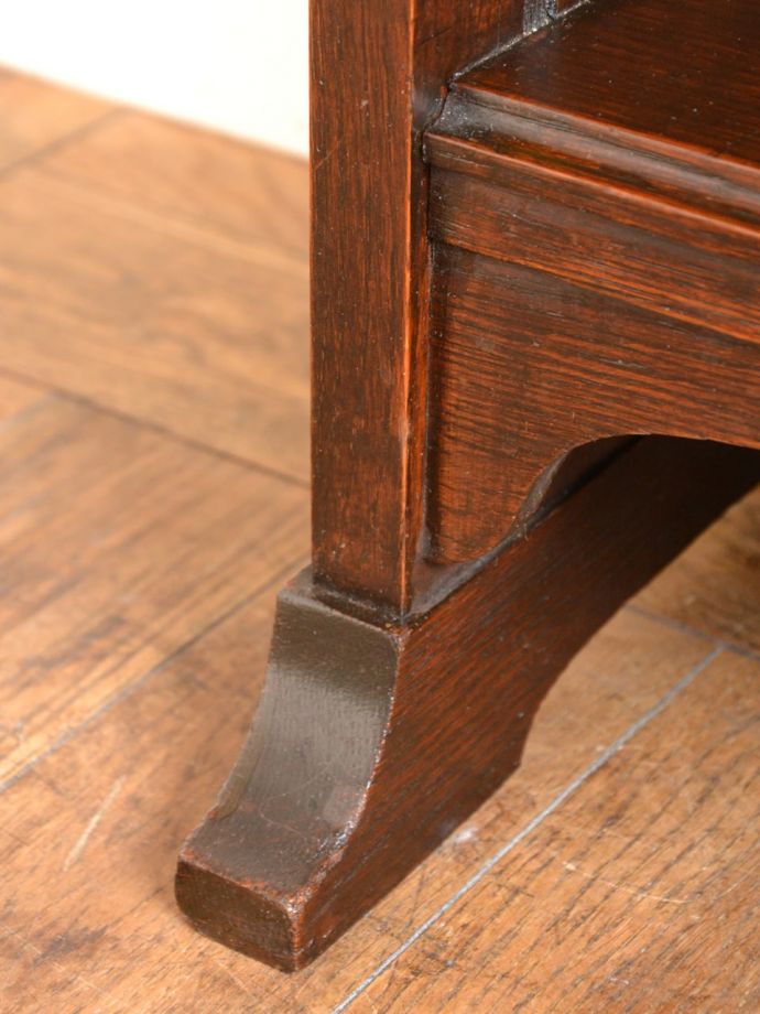 アンティーク家具の脚