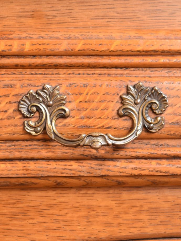 アンティーク家具の取っ手