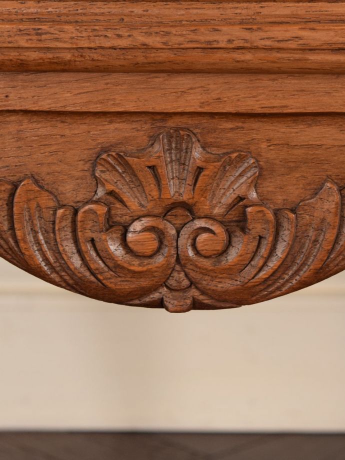 サイドボードの装飾