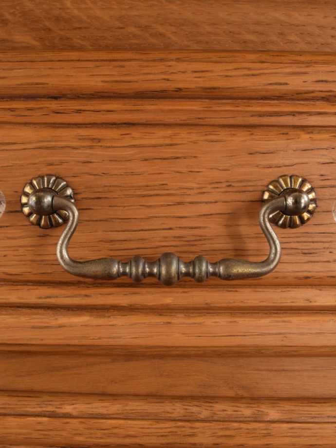 アンティーク家具の取っ手